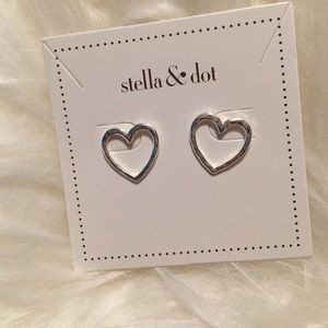 Stella & Dot Essential Hammered Heart Studs-Silver